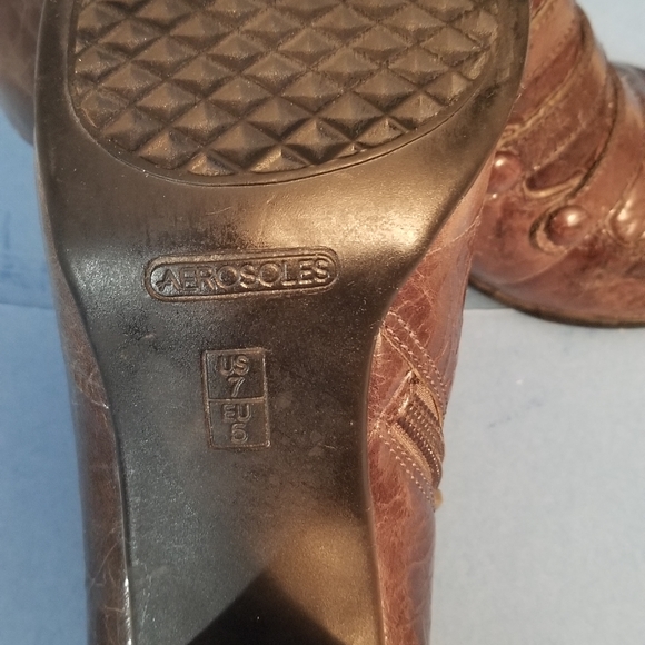 Aerosoles gray leather booties - wrinkled look size US 7 - Picture 4 of 5